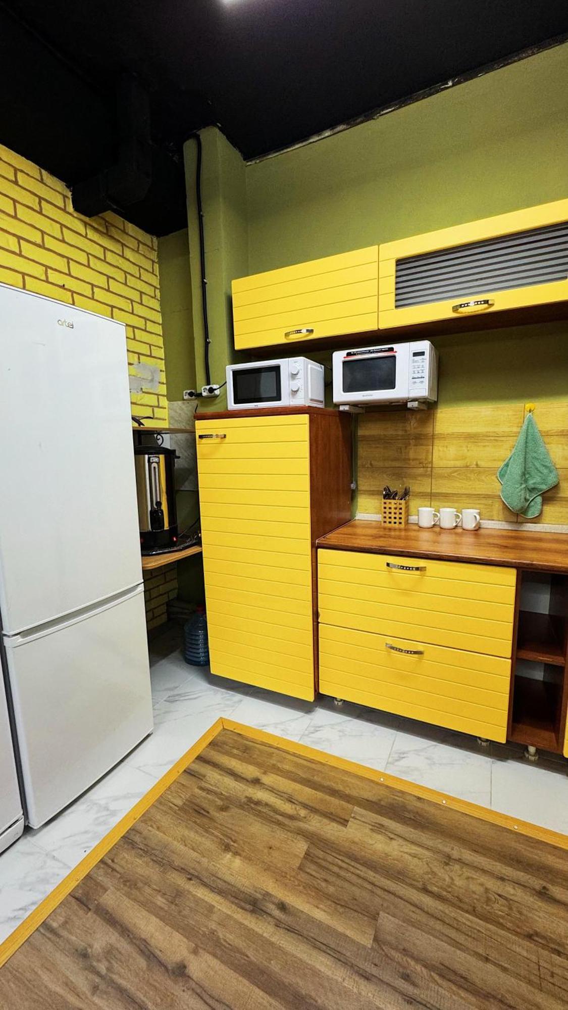 Hostel Kochevnik Capsule Hotel Almaty Ngoại thất bức ảnh