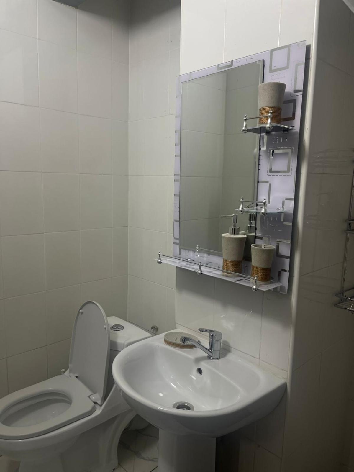 Hostel Kochevnik Capsule Hotel Almaty Ngoại thất bức ảnh