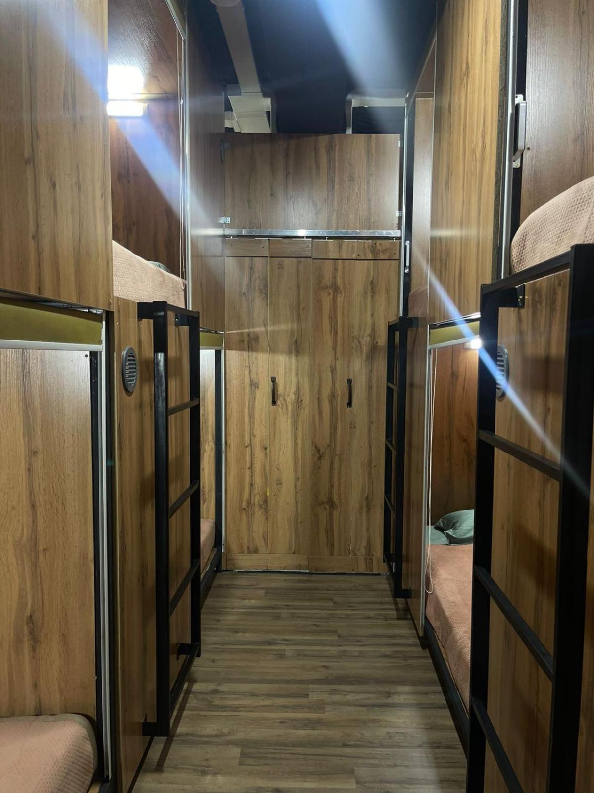 Hostel Kochevnik Capsule Hotel Almaty Ngoại thất bức ảnh