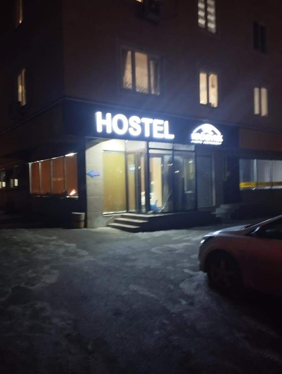 Hostel Kochevnik Capsule Hotel Almaty Ngoại thất bức ảnh