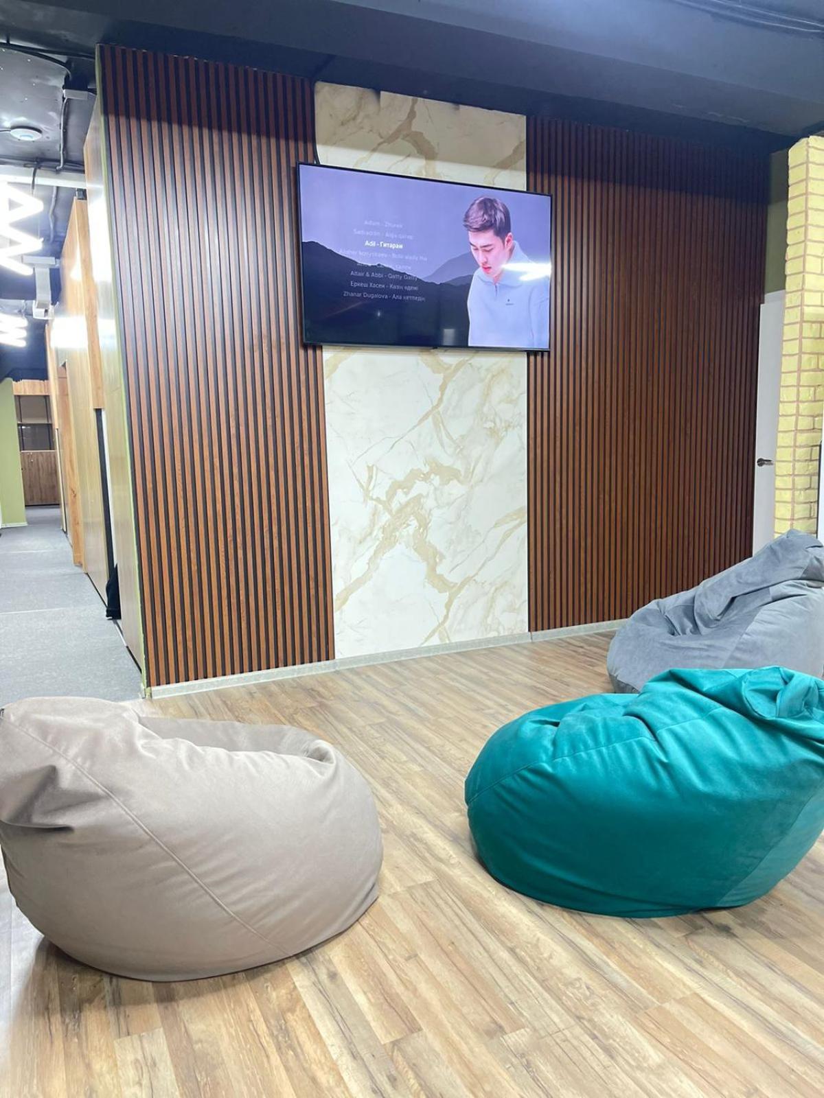 Hostel Kochevnik Capsule Hotel Almaty Ngoại thất bức ảnh