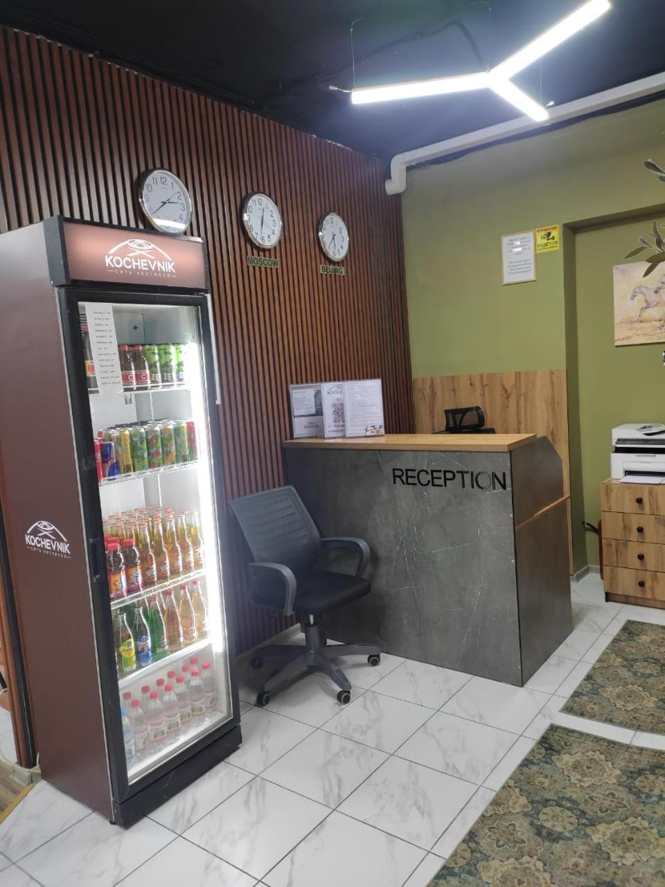 Hostel Kochevnik Capsule Hotel Almaty Ngoại thất bức ảnh